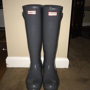MINT CONDITION Tall Hunter Boots Gray Size 8